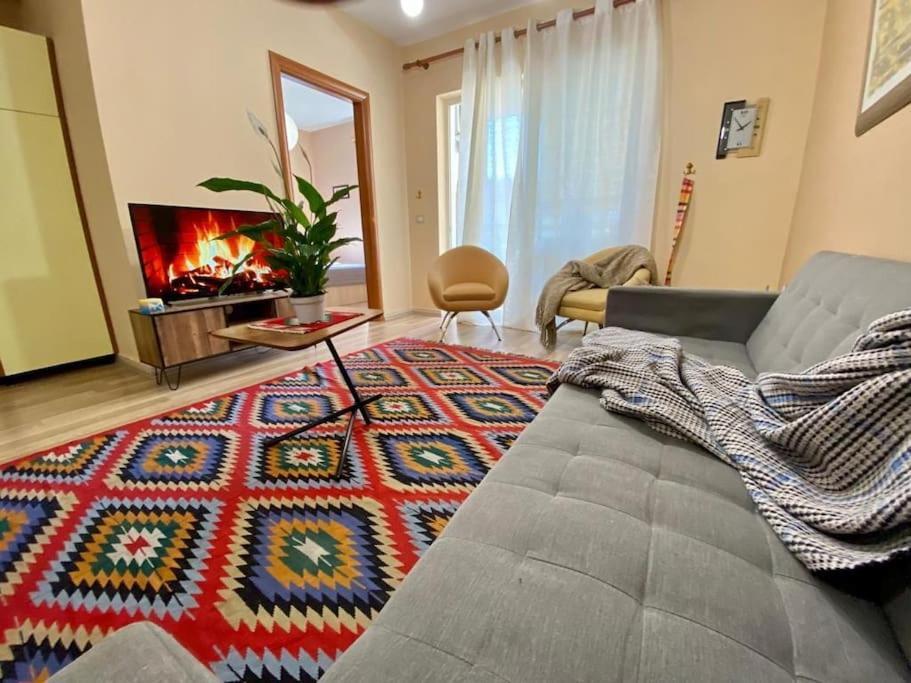 *Heart Of New Bazaar 1 Bed Apt* Apartamento Tirana Exterior foto