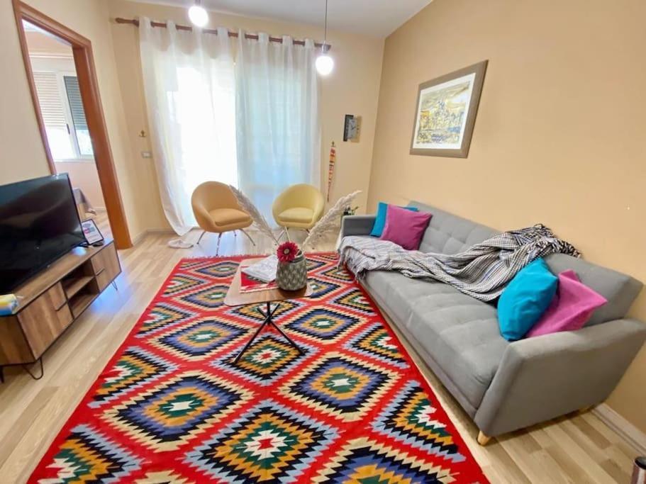 *Heart Of New Bazaar 1 Bed Apt* Apartamento Tirana Exterior foto